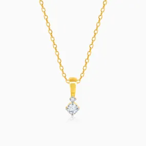 Gold Captivating Diamond Pendant