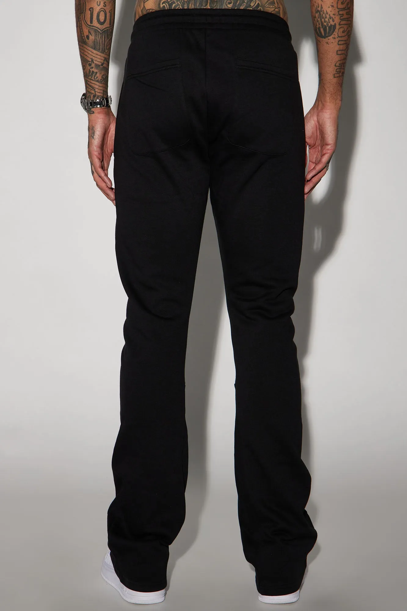 Barbwire Flared Sweatpants - Black