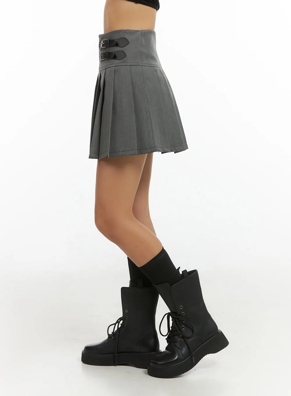 Buckle Pleated Mini Skirt IS402