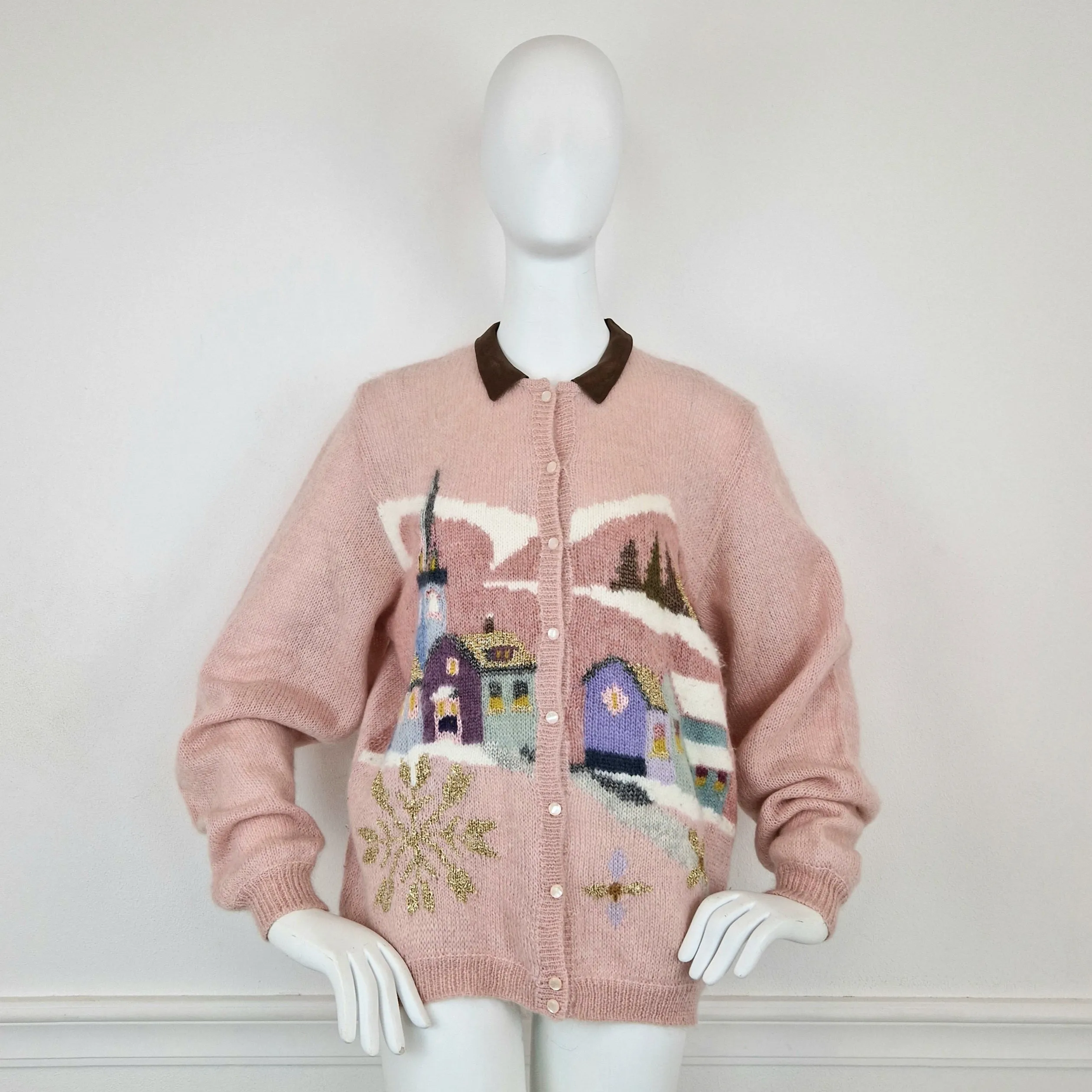 Cardigan rosa super kid mohair paesaggio invernale