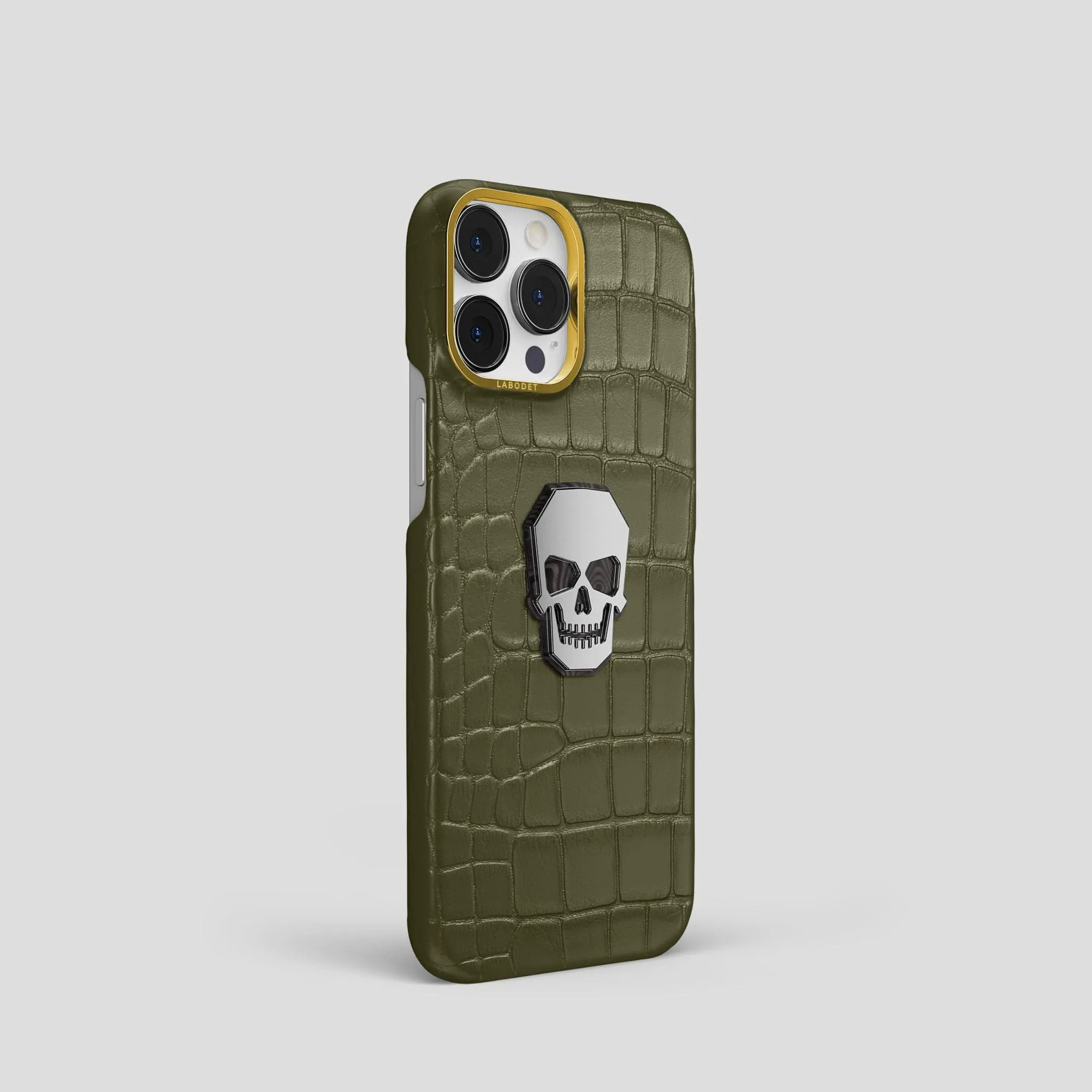 Classic Case With Titanium Skull For iPhone 15 Pro In Alligator