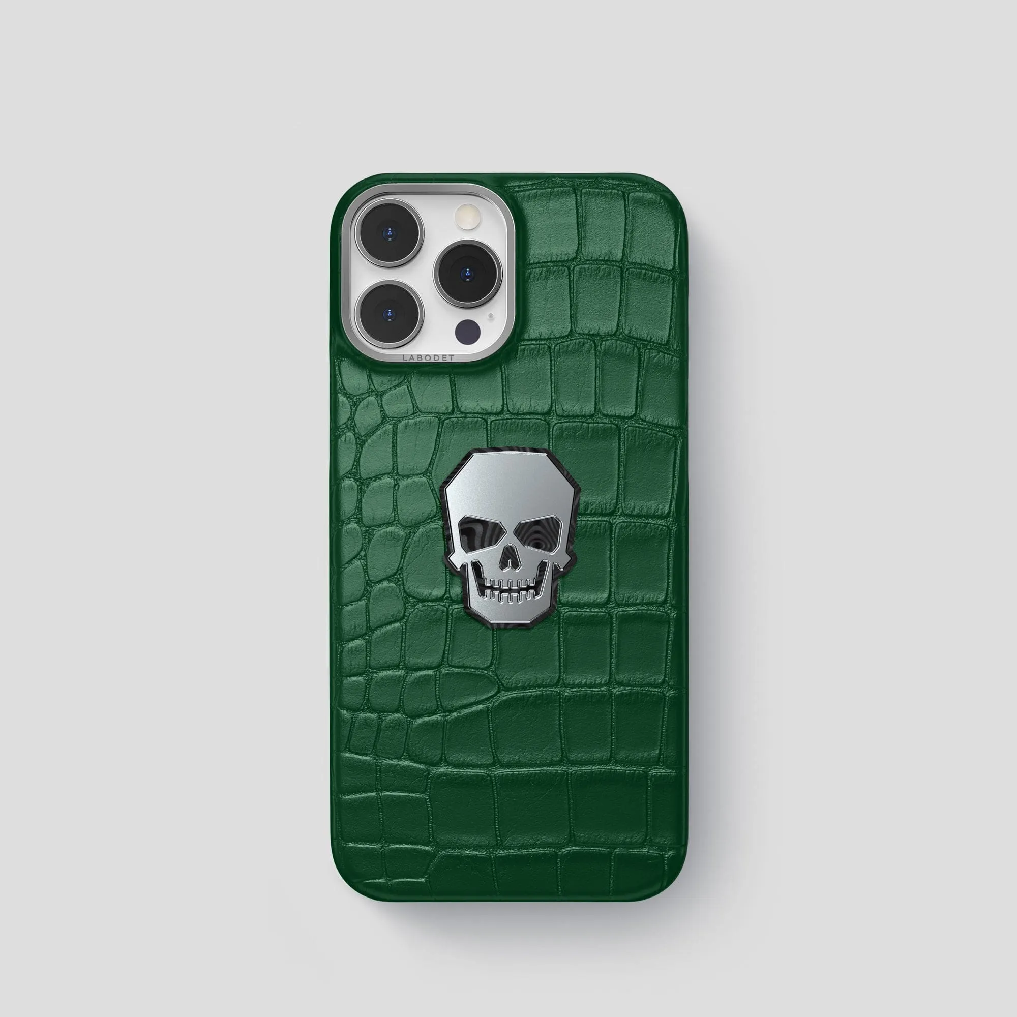 Classic Case With Titanium Skull For iPhone 15 Pro In Alligator