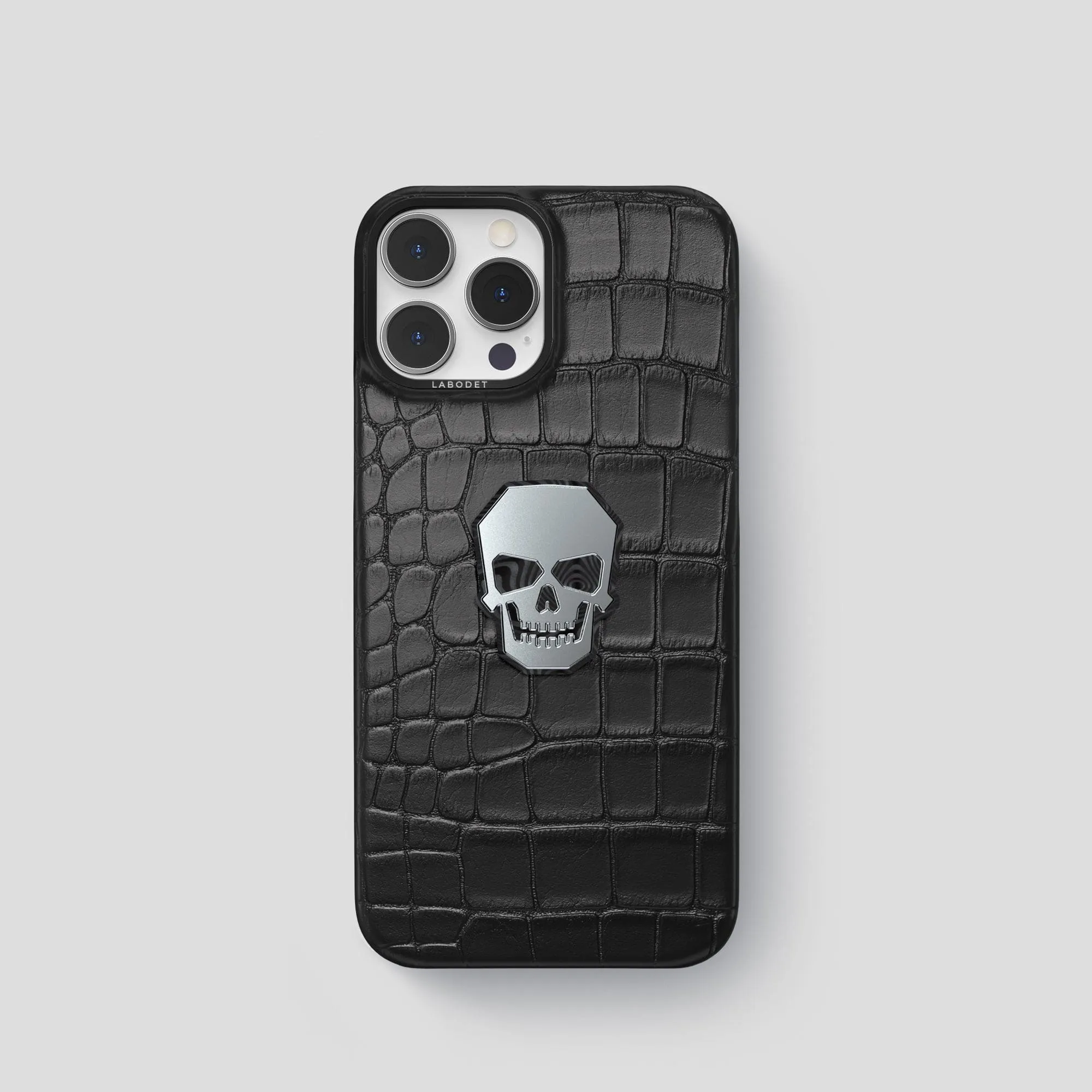 Classic Case With Titanium Skull For iPhone 15 Pro In Alligator