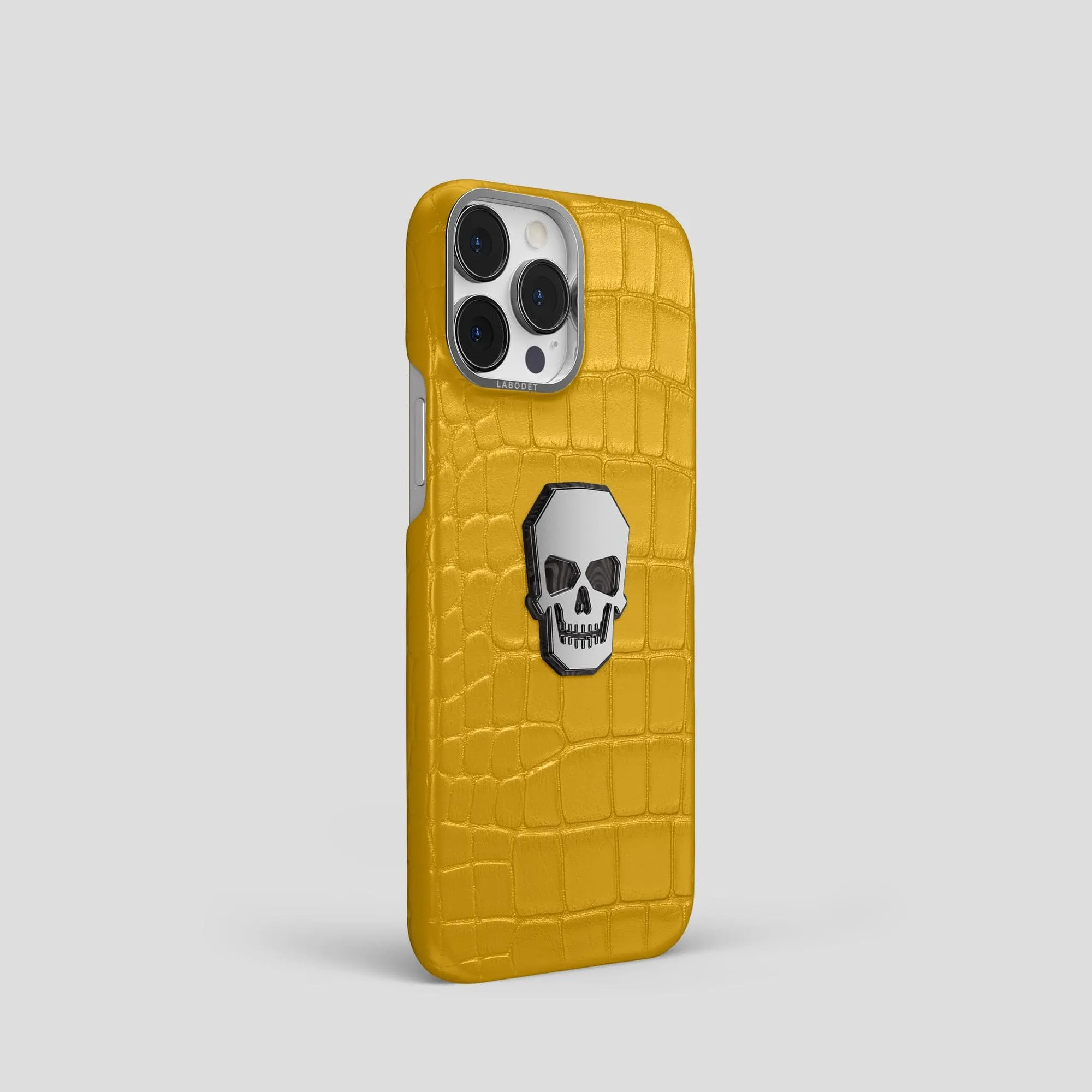 Classic Case With Titanium Skull For iPhone 15 Pro In Alligator