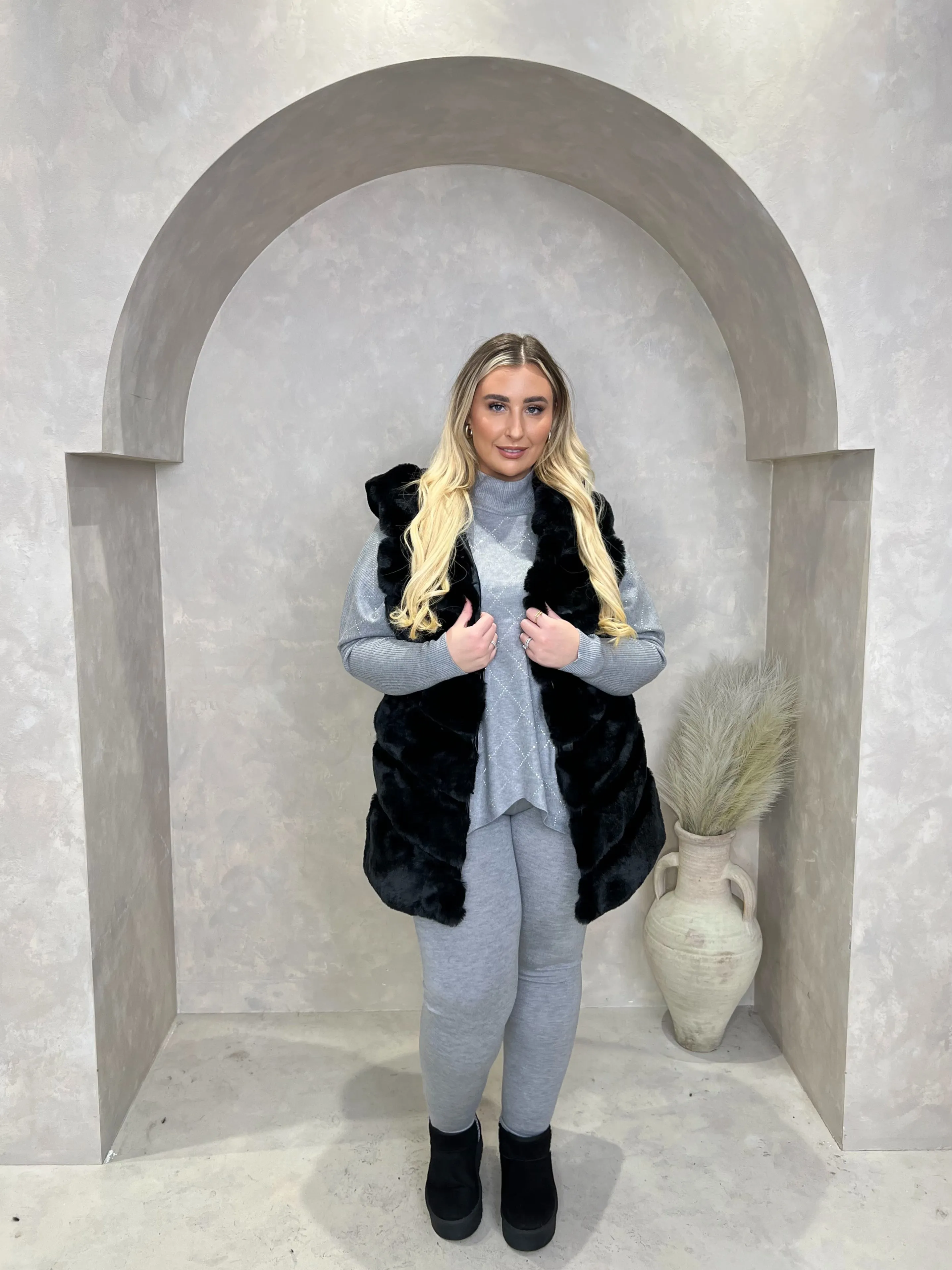 Curve Faux Fur Longline Hooded Gilet