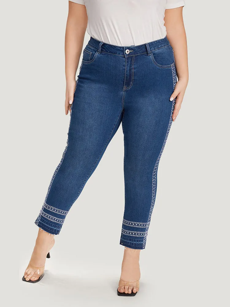 Embroidered Raw Edges Zipper Fly Jeans