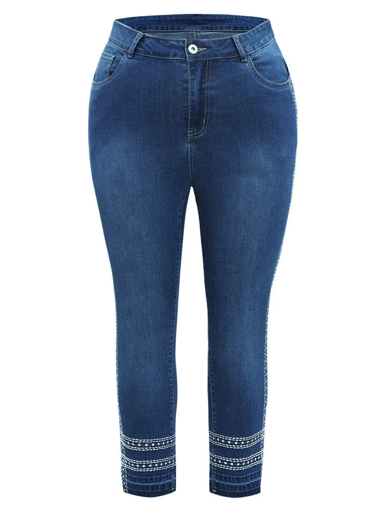 Embroidered Raw Edges Zipper Fly Jeans