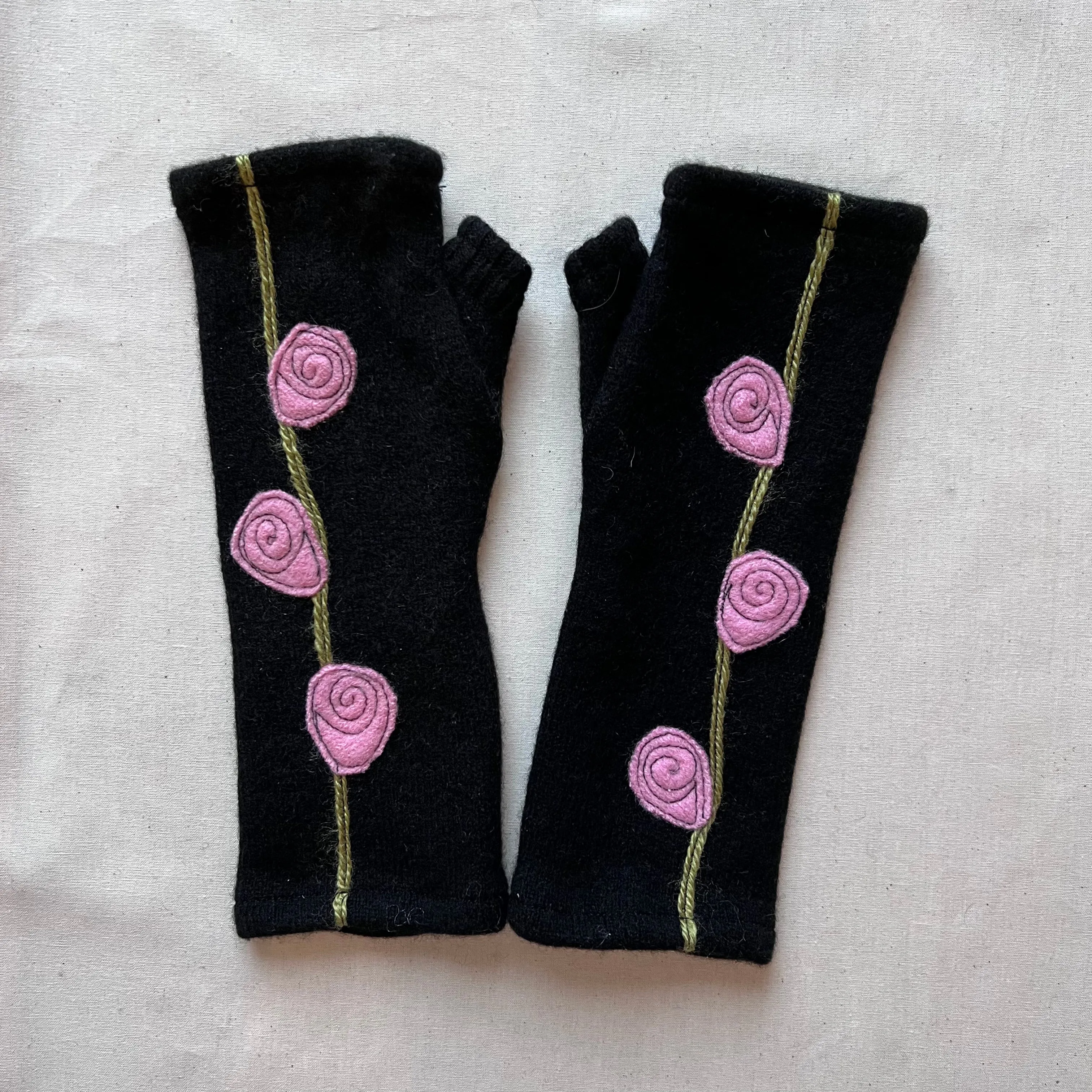 Fingerless Cashmere Gloves "Rosebud"