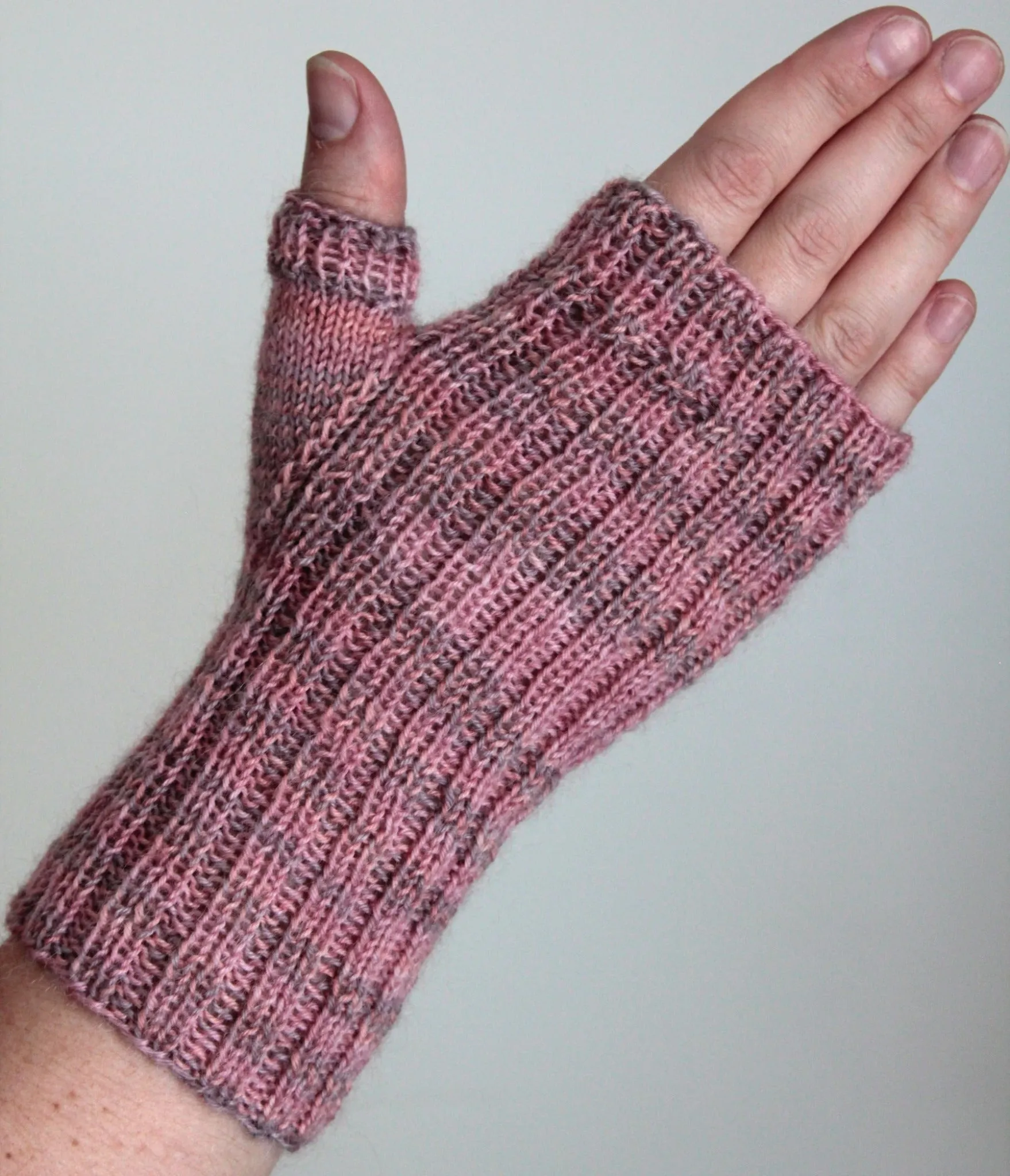 Fingerless Gloves and Mitts, Fingering Weight