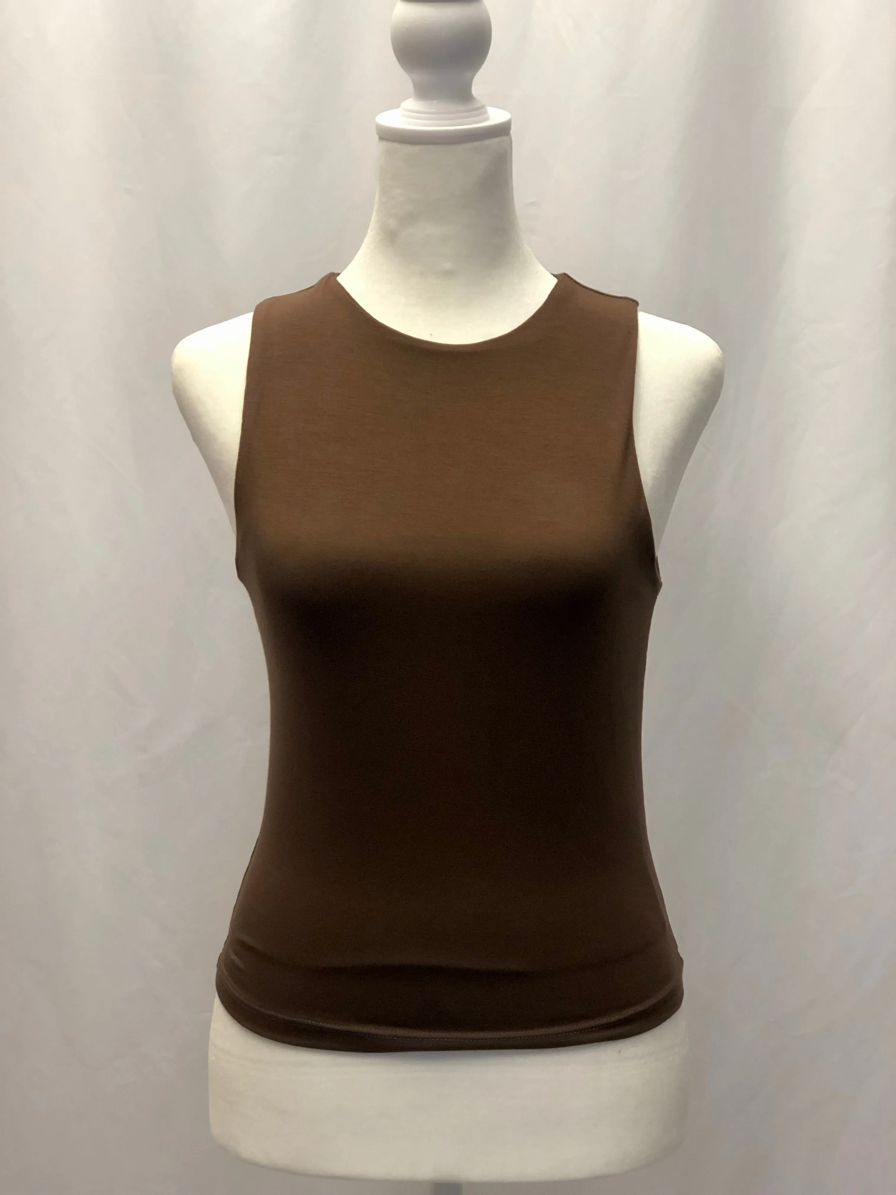 Mia Essential Two Layer Semi Crop Tank Top In Espresso