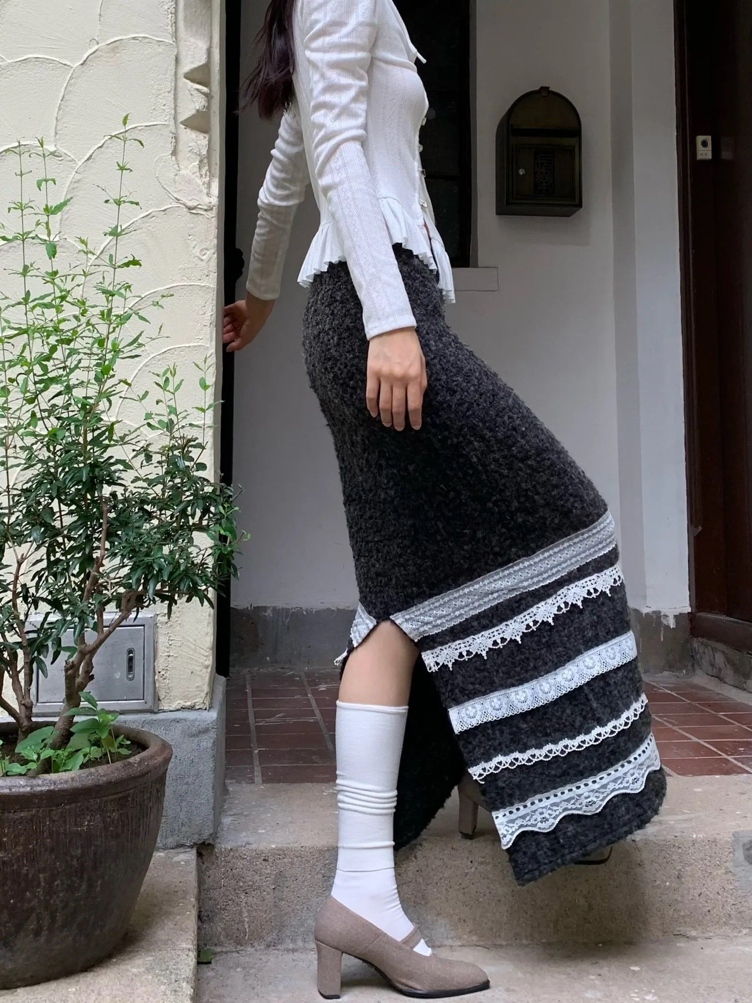 Original grey thick knit doll skirt