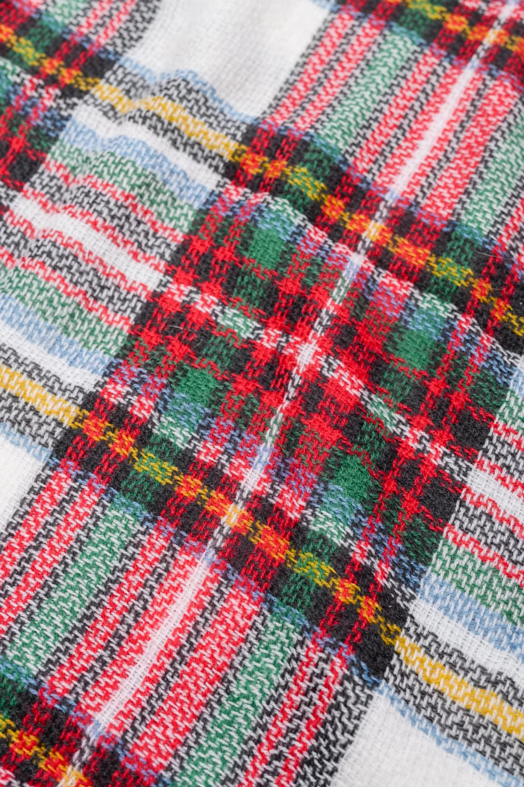 SP24- AVENUE SHOPS- Holiday Plaid Scarf