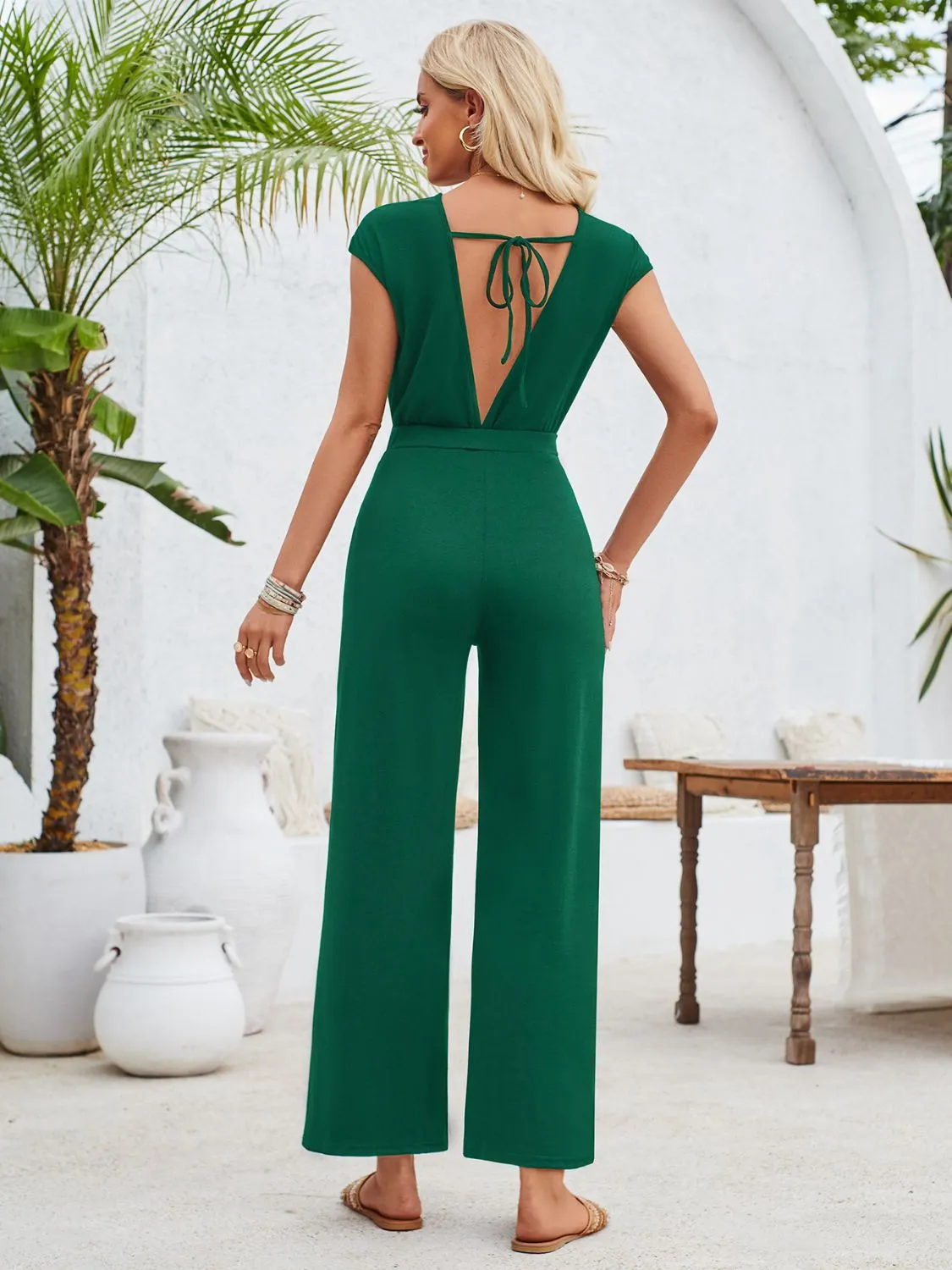 TEEK - Twisted Round Neck Cap Sleeve Jumpsuit