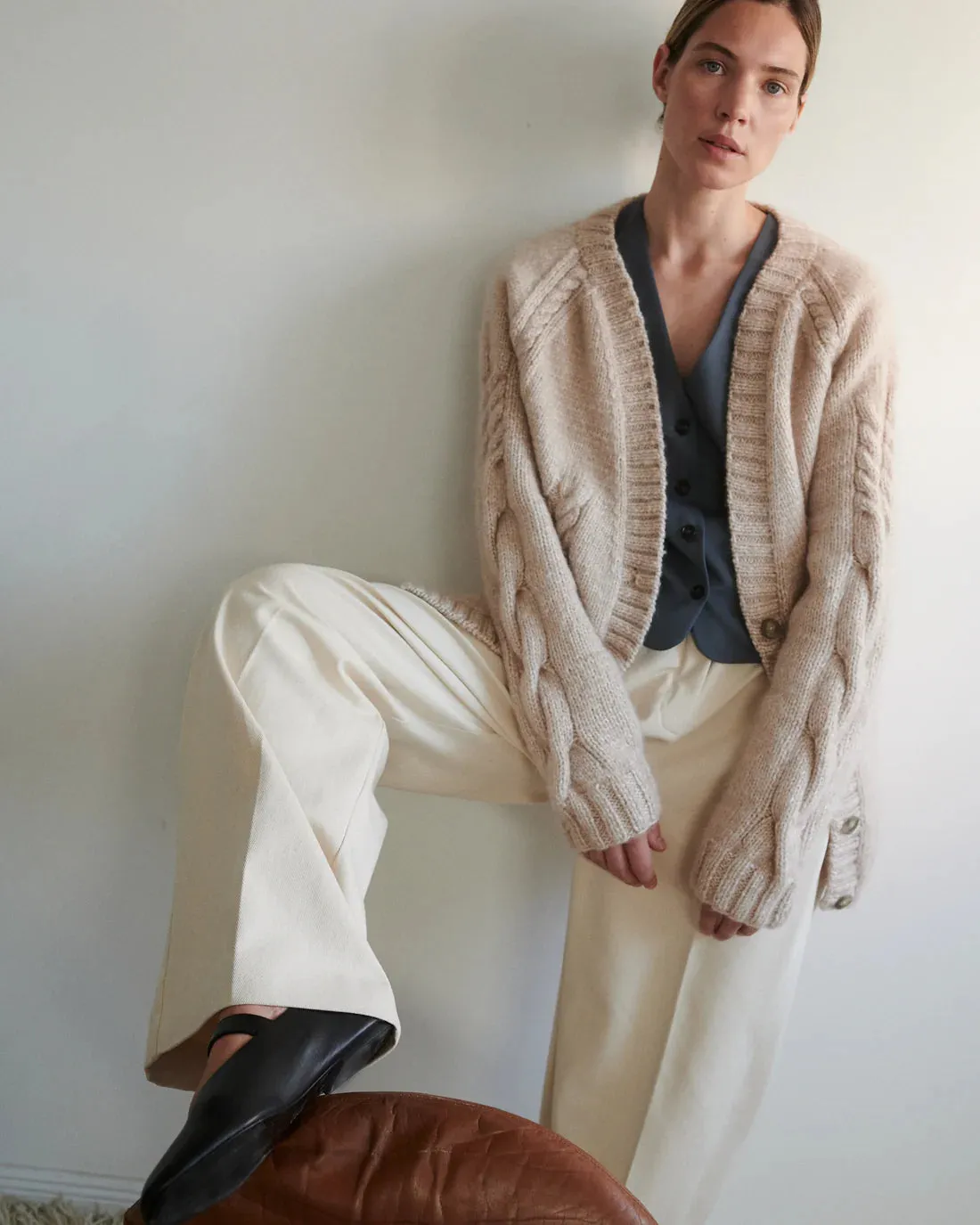 Vilnelė Merino Wool Cardigan Beige